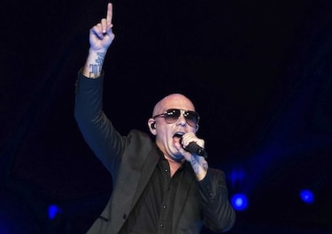 Pitbull será honrado con Premio Dick Clark en los Latin AMAs