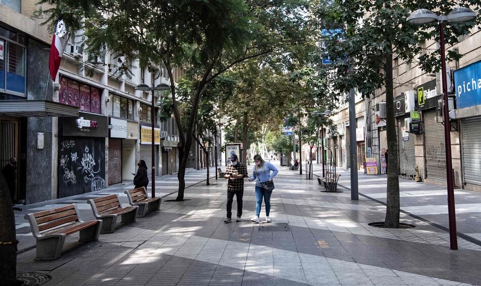 S&P rebaja calificación de Chile ante contexto social