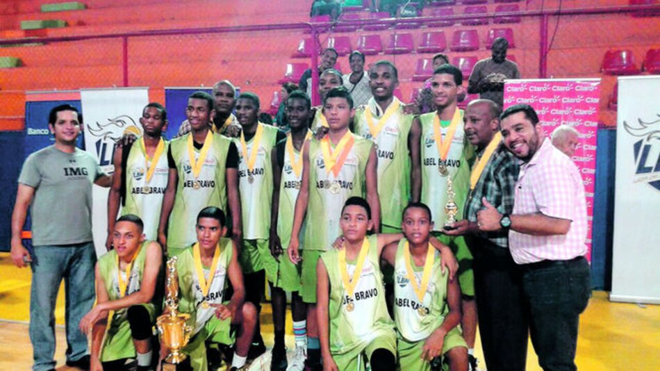 El Abel Bravo, campeón de Colón