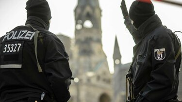 Policía alemana intensifica búsqueda de autor de matanza yihadista de Berlín