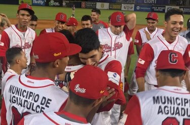 Coclé está a un triunfo de ganar el torneo juvenil de béisbol