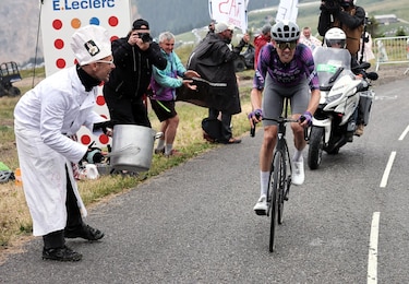 Tour de Francia: Ben O’Connor conquista el techo del Tour, Pogacar suma y sigue