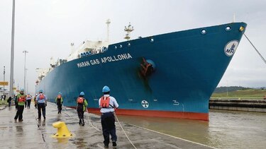 Tránsito de gas natural por el Canal se triplicará para 2020