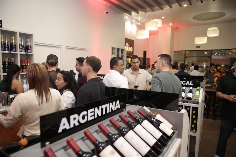 Mucho más que una tienda: La Bottega abre sus puertas en Brisas del Golf con estilo y propósito