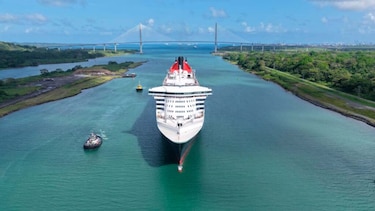 Queen Mary 2 realiza su primer tránsito por las esclusas neopanamax del Canal de Panamá