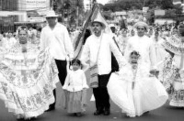 Polleras en las pantallas de ‘TVN’