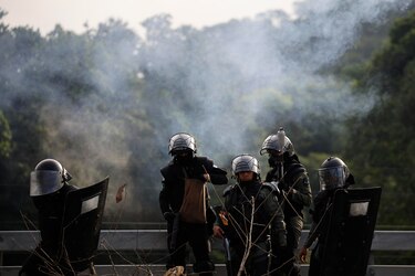 ¿Quién mueve las protestas? Mulino apunta a sindicatos, políticos y ‘mafias del pasado’