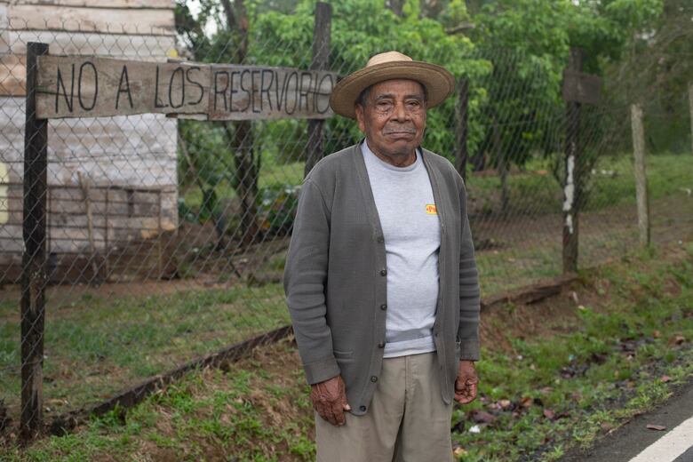¿Cuánto cuesta un palo de mango? El relato de un pueblo que se niega a desaparecer