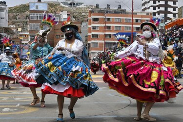 El Carnaval de Oruro regresa en Bolivia tras la pandemia