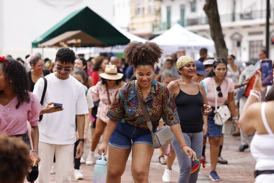 Alta afluencia en el Casco Peatonal pese a restricciones