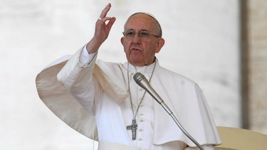 El papa Francisco insta a Maduro 'frenar la violencia' en Venezuela