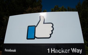 Facebook y Amazon duplican ganancias y Alphabet cae en 2T