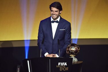El futbolista brasileño Kaká se retira