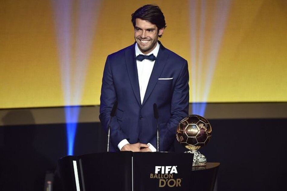 El futbolista brasileño Kaká se retira