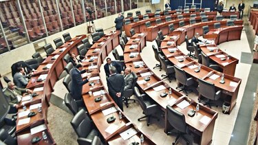 Fracasa la primera semana de sesiones extraordinarias