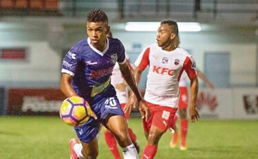 Edson Samms, el monje que hace la diferencia en el San Francisco