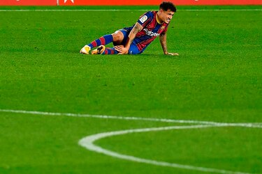 Barcelona despide su mal año con empate sin Messi ante el Eibar