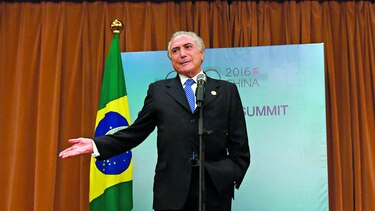 Temer defiende alza de jubilación