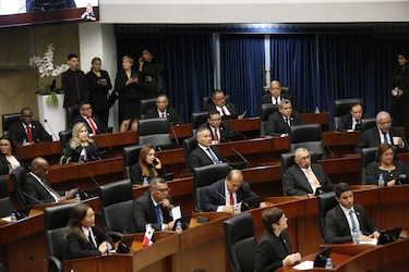 Aprueban en segundo debate proyecto para traspaso de servidumbre de urbanizaciones 