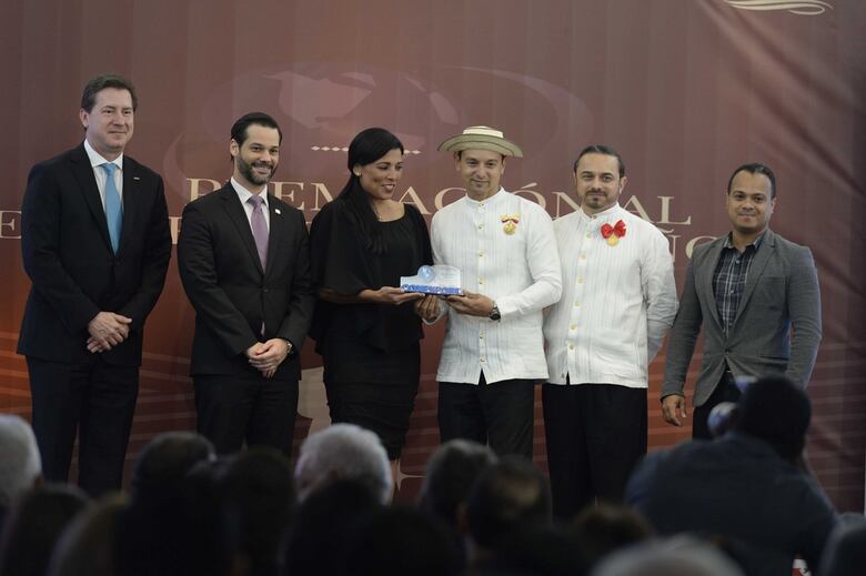 Productora de aceite vegetal gana premio como empresa exportadora del año