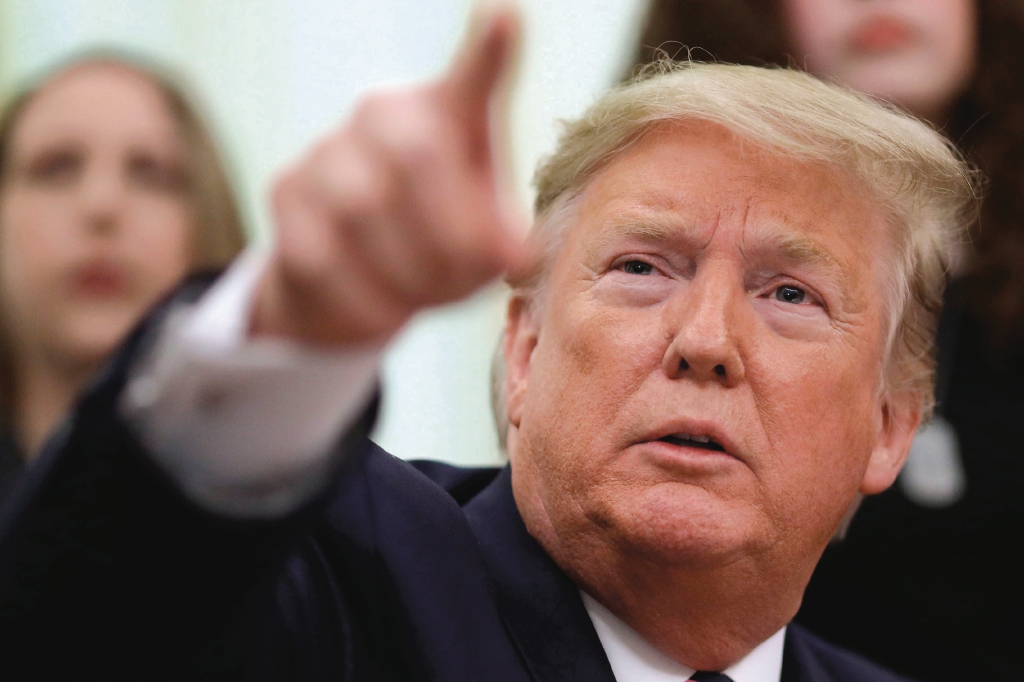 Trump relata detalles del ataque a Qasem Soleimani a donantes republicanos