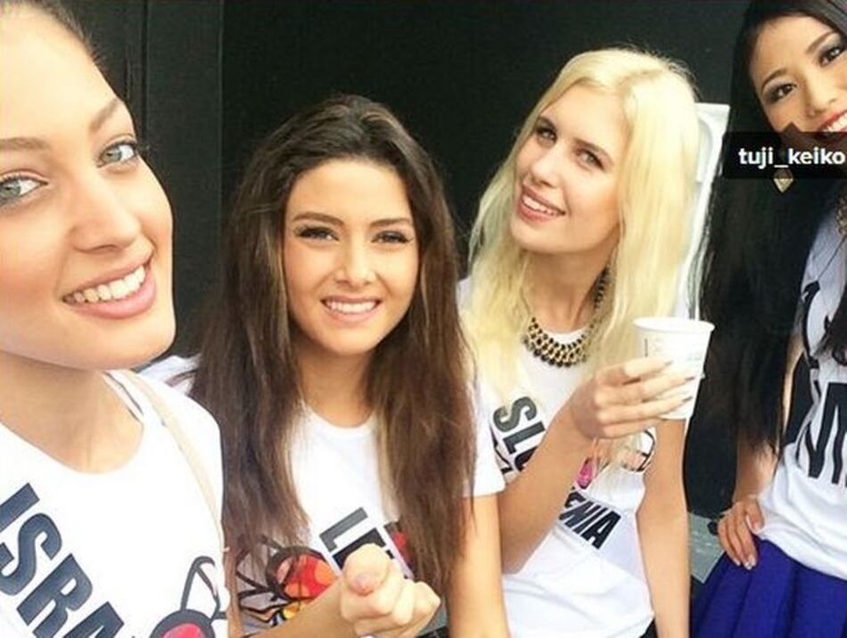 Polémica tras ´selfie´de Miss Líbano y Miss Israel