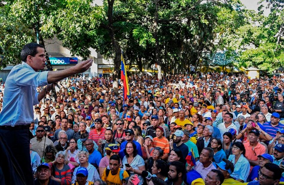 Guaidó califica de ‘inverosímil’ nueva negociación con Maduro