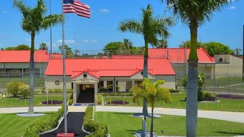 El juez suspende el traslado de Ricardo Martinelli a otro penal