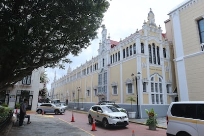 Cancillería alquilará 243 vehículos por $720 mil para el Bicentenario del Congreso Anfictiónico