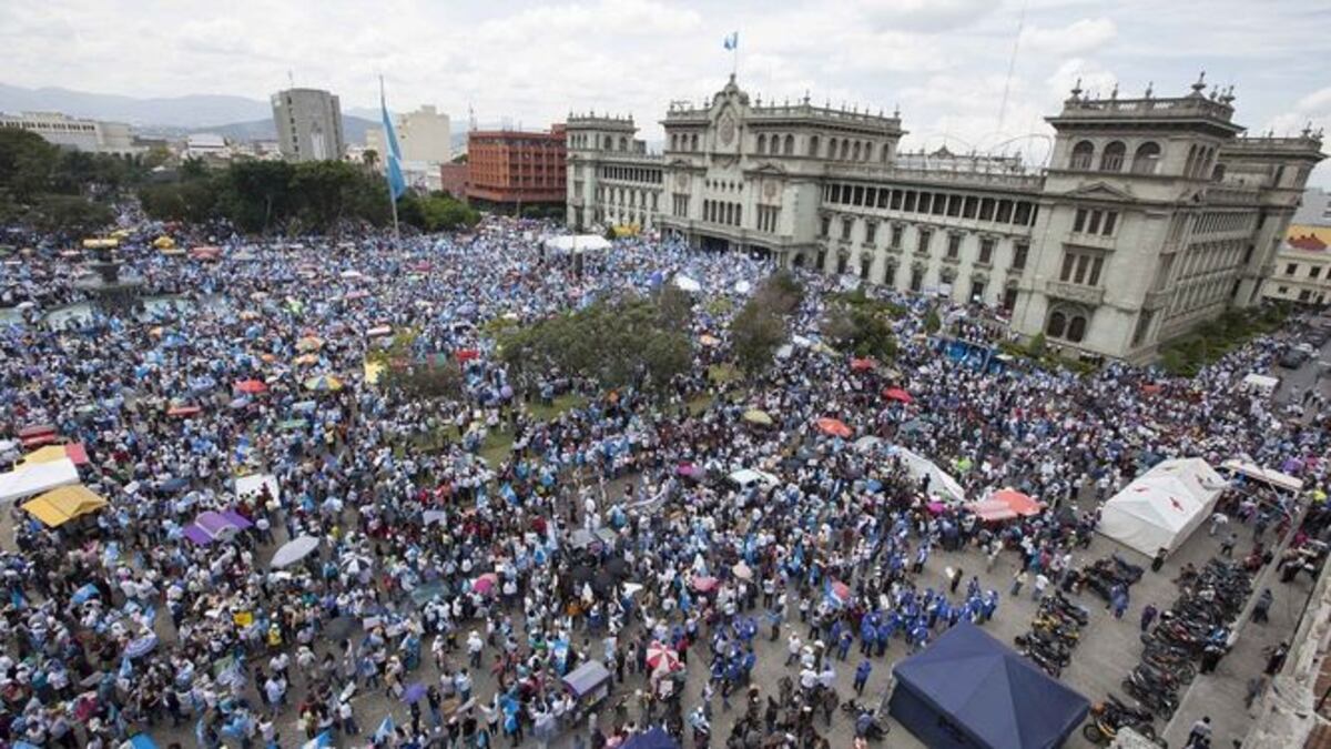 Congreso conforma comisión que analizará el retiro de la inmunidad de Otto Pérez Molina