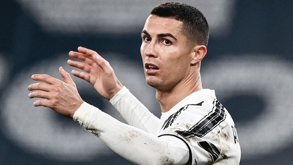 Cristiano Ronaldo lamenta que ‘jueguen’ con su nombre por rumores sobre regreso al Real Madrid