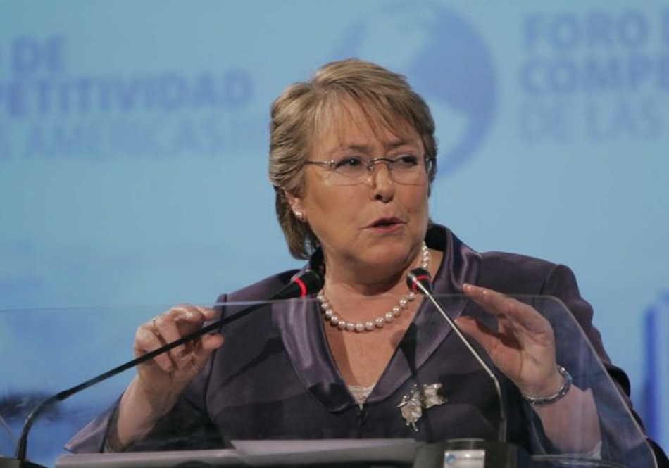 Presidenta Bachelet demanda a revista por publicación que la vinculó a caso de corrupción