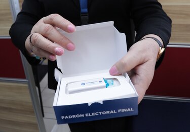 Candidatos por libre postulación ya tienen en sus manos el Padrón Electoral fotográfico