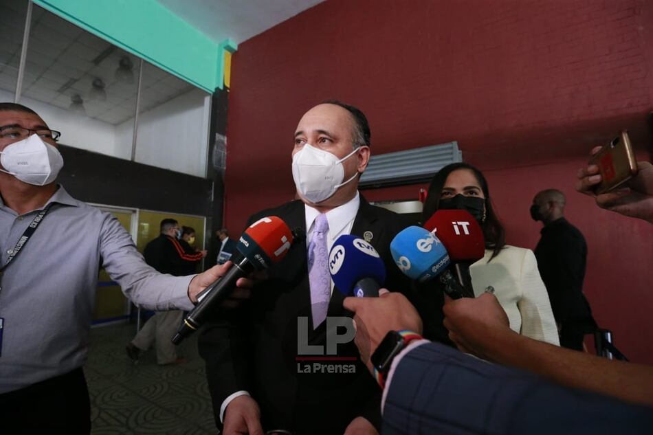 Juicio por el caso pinchazos fue reprogramado para el 21 de julio; tribunal ordena investigar certificación de incapacidad