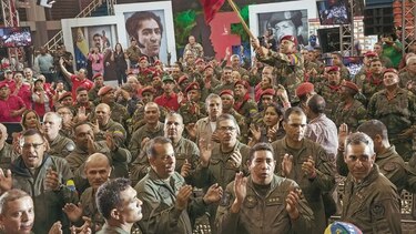 Incluirían a chavistas y militares en transición