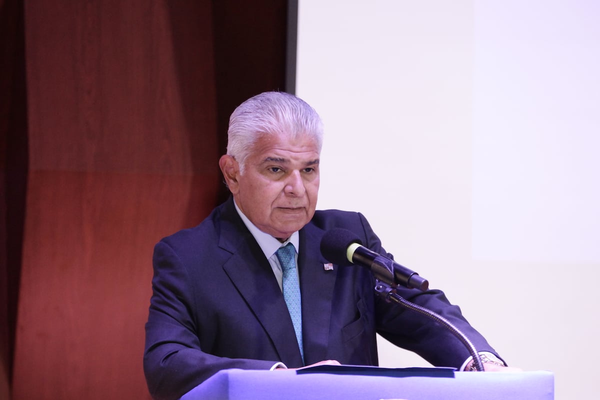 Presidente Mulino deroga decreto que regula las plataformas de transporte