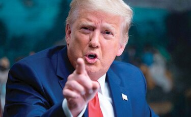 Acusan de ‘traición de proporciones históricas’ a Trump