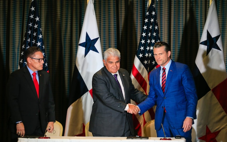 ‘Lose-lose situation’: el alto costo de decir sí o no a Washington