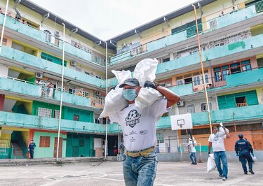 Repunte de abril pone a prueba débil sistema sanitario en interior del país