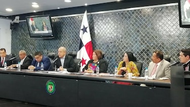 Diputados prohíjan proyecto que regula el teletrabajo en Panamá