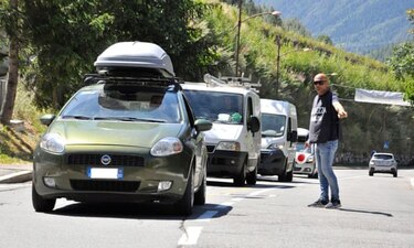 Un fragmento glaciar del Mont Blanc amenaza con desprenderse en Italia