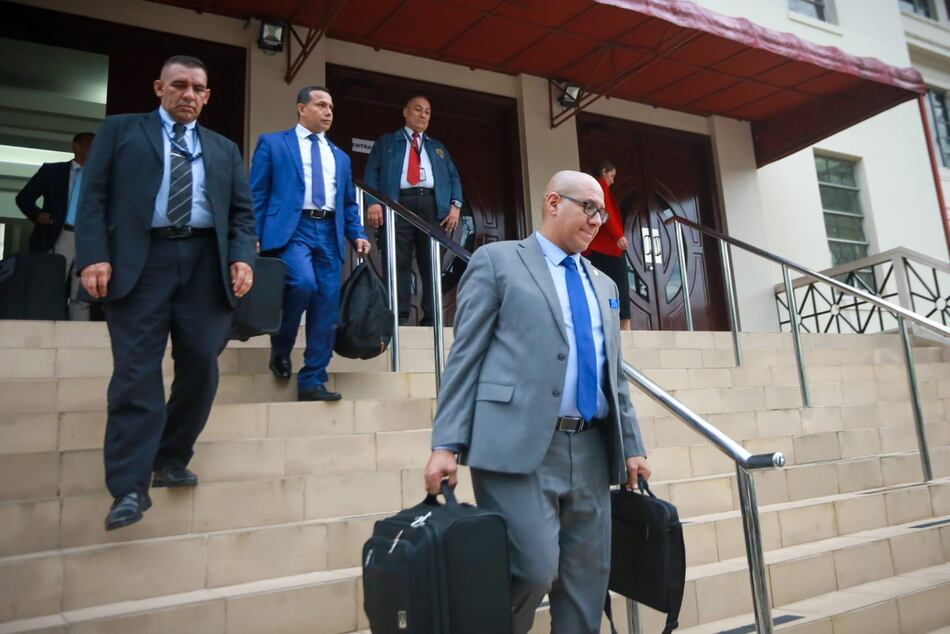 Perito reafirma que Martinelli y Mizrachi son los dueños de Epasa