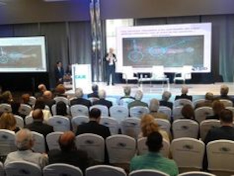 Analizan beneficios y desafíos con la ampliación del Canal