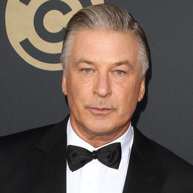 La familia de Halyna Hutchins demanda a Alec Baldwin por negligencia