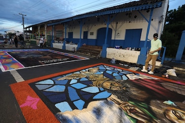 Alfombras, incienso y danzas: así se vive el Corpus Christi