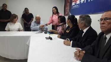 Pérez Balladares obtiene documentos en el PRD para presentar su precandidatura presidencial