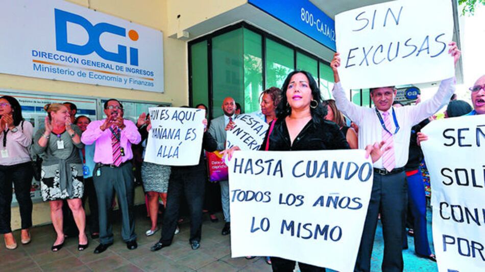 Empleados de la DGI reclaman bonificación