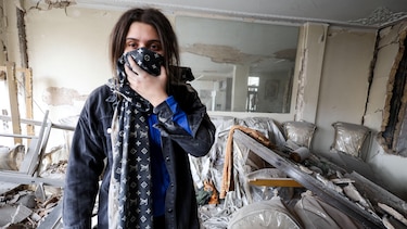 ‘Pese a la amenaza de los misiles, tratamos de seguir con nuestra vida’: cómo afrontan la guerra los jóvenes en Irán