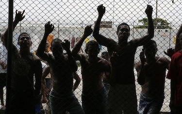 18 empresas interesadas en contrato de $441 millones para suministrar comida en seis cárceles durante 10 años