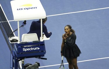 Serena Williams, sancionada con 17 mil dólares por su conducta en la final del US Open